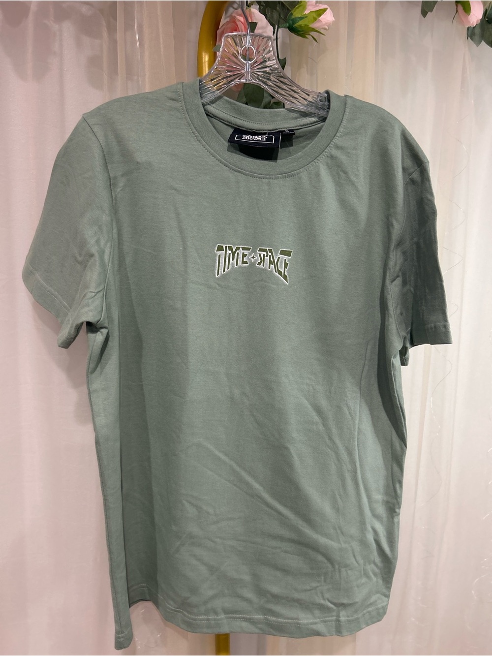 Time & Place Graphic Bear T-Shirt Sage Green Short Sleeve Tee Size Small